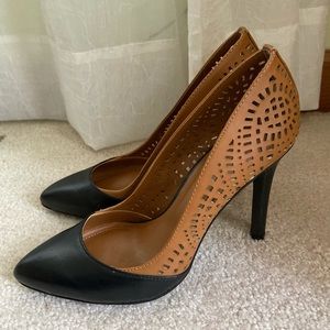 NEVER WORN BCBGeneration Laser-cut Black/Tan Heels